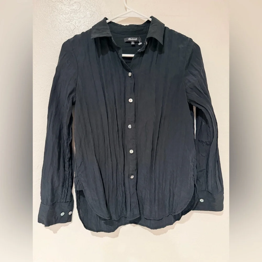 Madewell Black Crinkled Button Up Shirt Size XS